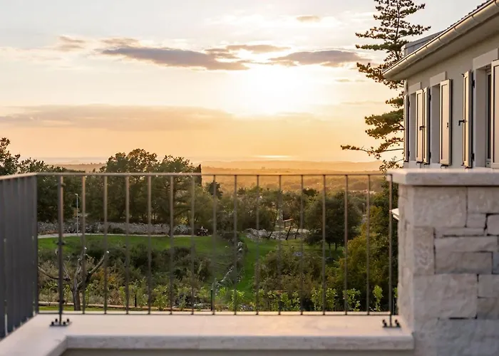 Zeleni Mir - Fantastic Sunset & Seaview Villa Radetići